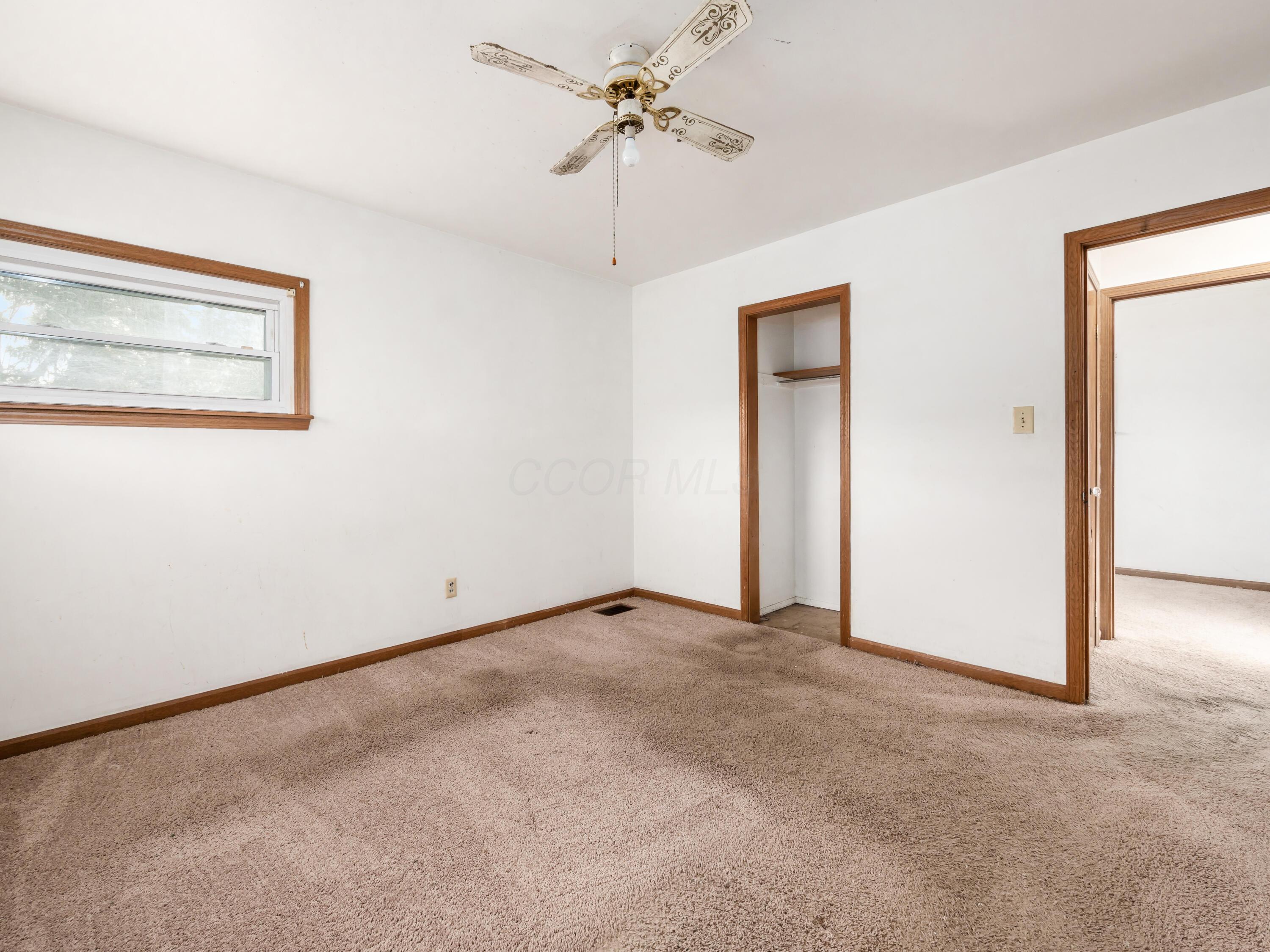 936 Elaine Road Columbus, OH 43227 - Photo 17 of 26 Bedroom 2