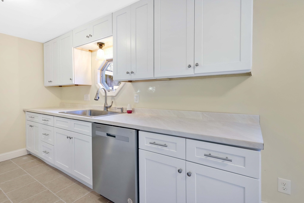 3 Greenacre Road South Hadley, MA 01075 - Photo 14 of 40 Gallery Image 14