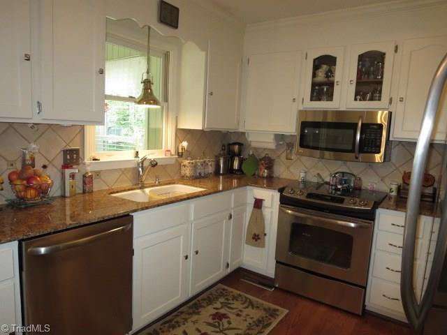3792 Welcome-Arcadia Road Lexington, NC 27295 - Photo 11 of 30 Kitchen - Stainless Steel Appliances and Updated Lighting