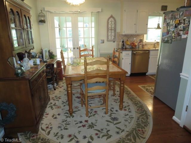 3792 Welcome-Arcadia Road Lexington, NC 27295 - Photo 8 of 30 Dining Room - Opens to Sunroom and Kitchen