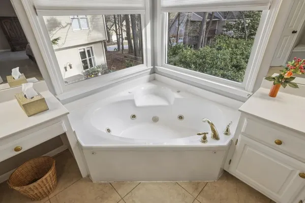 $579,900 | 677 River Cove Court Northeast, Dacula, GA 30019