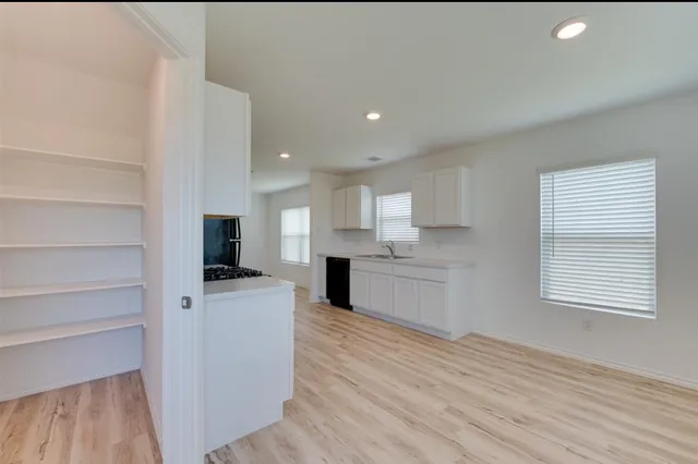 $2,090 | 11020 South Lake Mist Lane, Willis, TX 77318