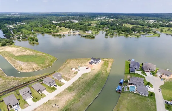 $2,050 | 11020 South Lake Mist Lane, Willis, TX 77318