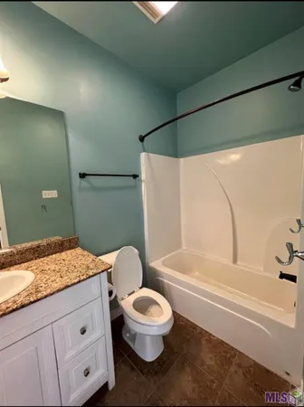 $2,100 | 9437 Redwood Lake Boulevard, Zachary, LA 70791