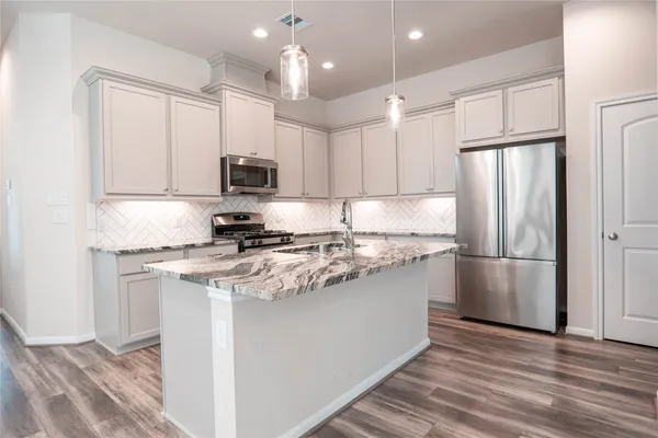 $2,775 | 16119 Northern Cardinal Lane, Cypress, TX 77433
