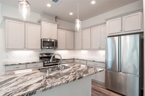 $2,775 | 16119 Northern Cardinal Lane, Cypress, TX 77433