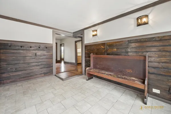 $255,000 | 2522 East State Street, Rockford, IL 61107