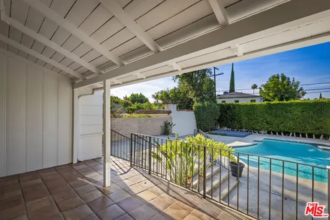 $6,950 | 12153 Maxwellton Road, Studio City, CA 91604