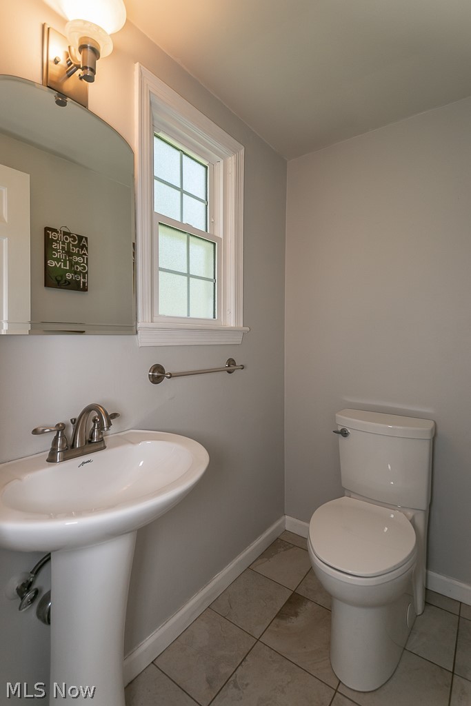 1577 Oakmount Road South Euclid, OH 44121 - Photo 24 of 32