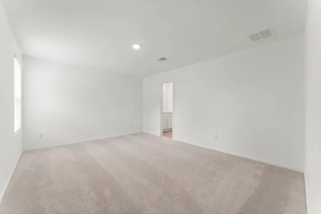 $1,600 | 468 Shoreview Drive, Conroe, TX 77303