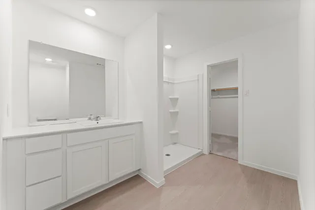 $1,600 | 468 Shoreview Drive, Conroe, TX 77303