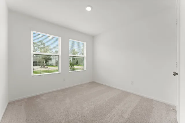 $1,600 | 468 Shoreview Drive, Conroe, TX 77303