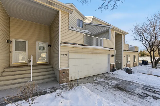 $267,900 | 7671 Nicholas Way, Chanhassen, MN 55317