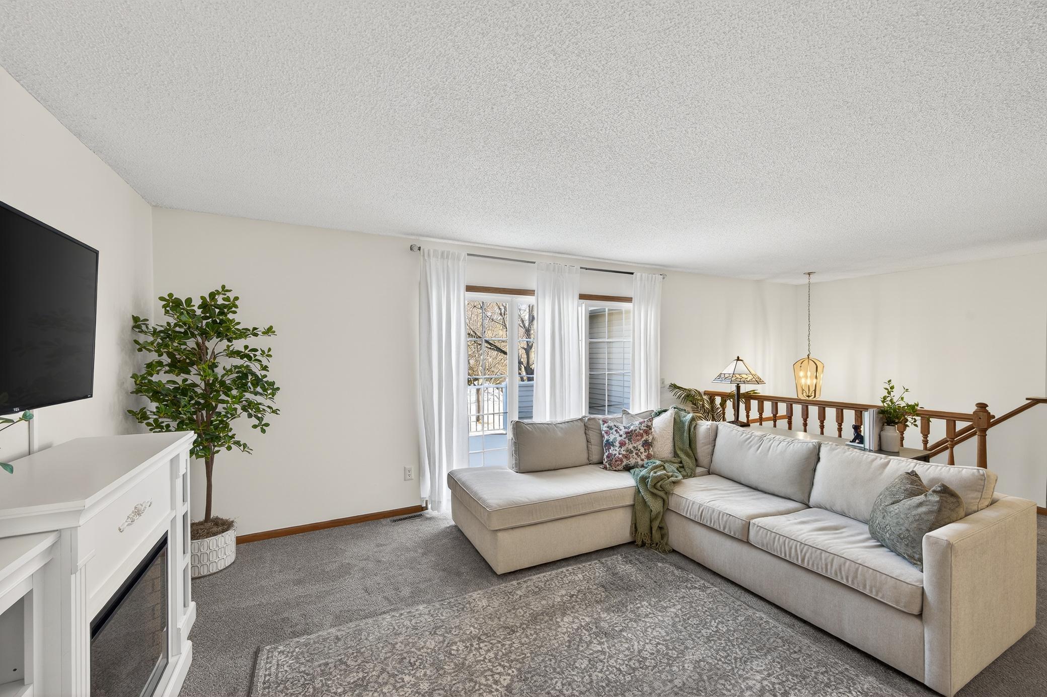 7671 Nicholas Way Chanhassen, MN 55317 - Photo 14 of 44