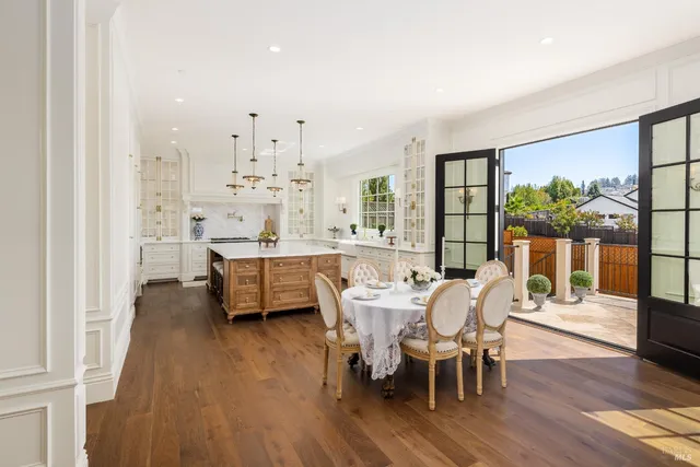 $2,195,000 | 3724 Lakebriar Place, Santa Rosa, CA 95403