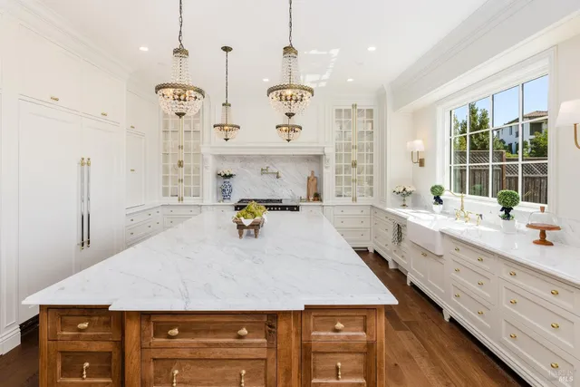 $2,195,000 | 3724 Lakebriar Place, Santa Rosa, CA 95403