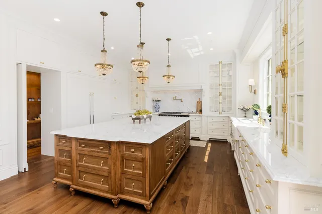 $2,195,000 | 3724 Lakebriar Place, Santa Rosa, CA 95403