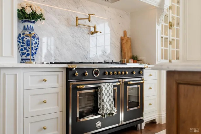 $2,195,000 | 3724 Lakebriar Place, Santa Rosa, CA 95403