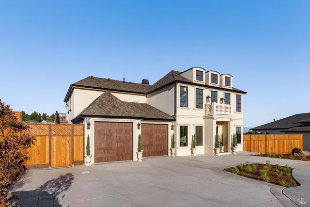 $2,195,000 | 3724 Lakebriar Place, Santa Rosa, CA 95403