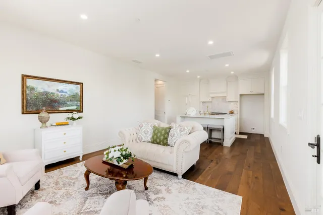 $2,195,000 | 3724 Lakebriar Place, Santa Rosa, CA 95403