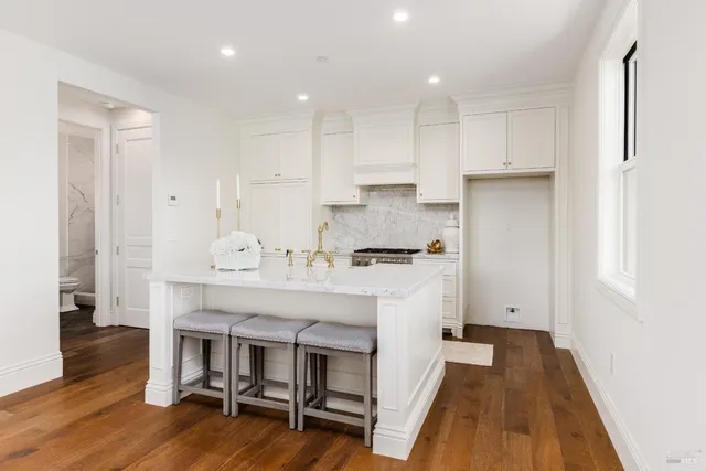 $2,195,000 | 3724 Lakebriar Place, Santa Rosa, CA 95403