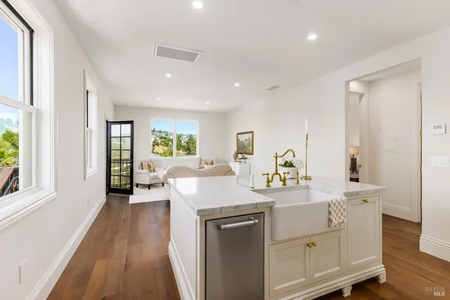 $2,195,000 | 3724 Lakebriar Place, Santa Rosa, CA 95403