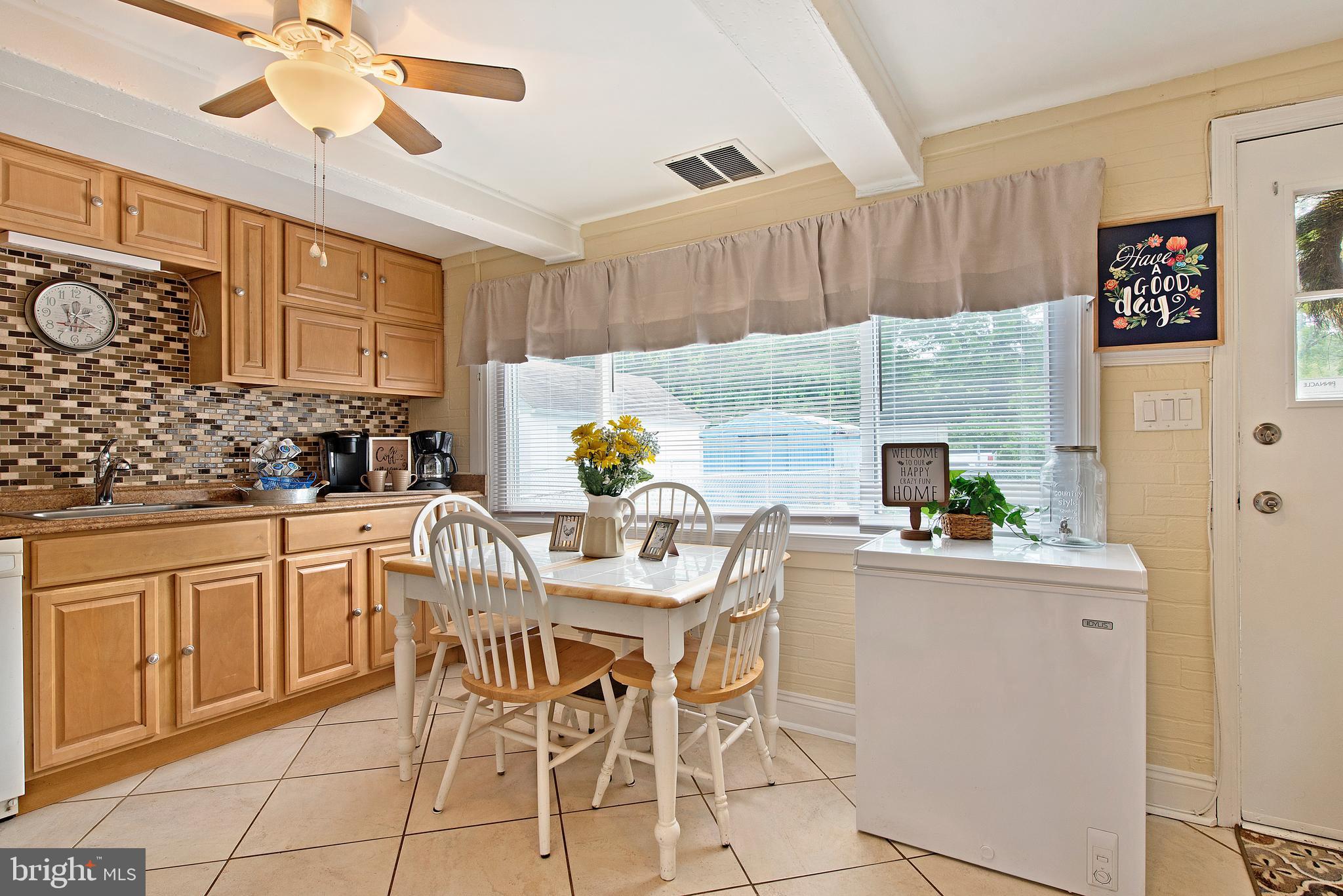 2791 Yarnall Road Baltimore, MD 21227 - Photo 8 of 21 Kitchen