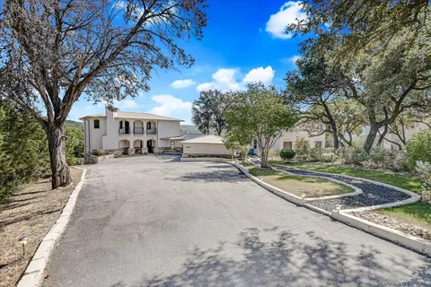 $1,690,000 | 17904 Crystal Cove, Jonestown, TX 78645