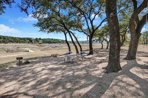 $1,690,000 | 17904 Crystal Cove, Jonestown, TX 78645