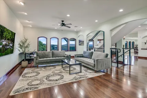 $1,690,000 | 17904 Crystal Cove, Jonestown, TX 78645