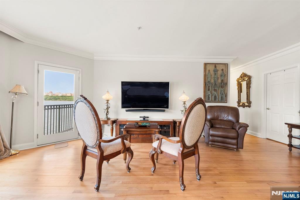 108 The Promenade, Unit 108 Edgewater, NJ 07020 - Photo 18 of 49
