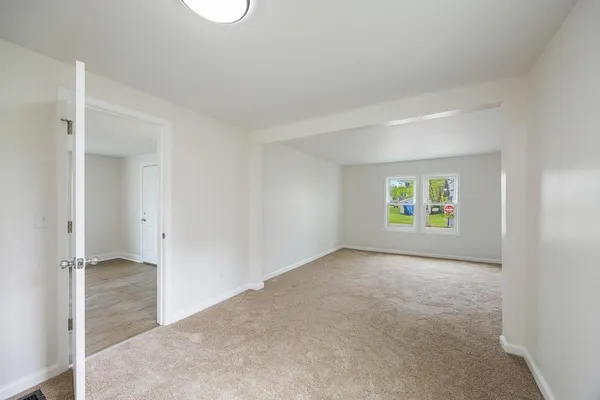 $259,900 | 116 West Tate Street, Lawrenceburg, IN 47025