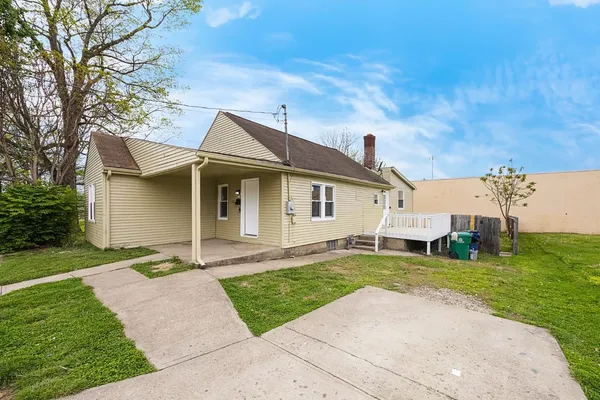 $259,900 | 116 West Tate Street, Lawrenceburg, IN 47025