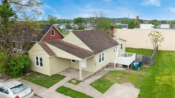 $259,900 | 116 West Tate Street, Lawrenceburg, IN 47025