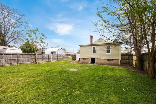 $259,900 | 116 West Tate Street, Lawrenceburg, IN 47025