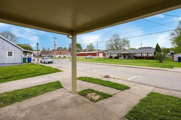 $259,900 | 116 West Tate Street, Lawrenceburg, IN 47025