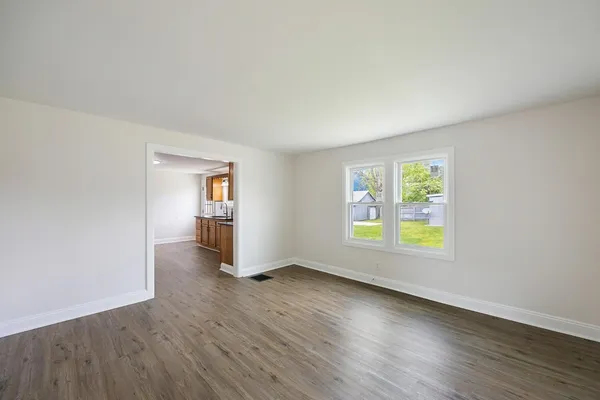 $259,900 | 116 West Tate Street, Lawrenceburg, IN 47025