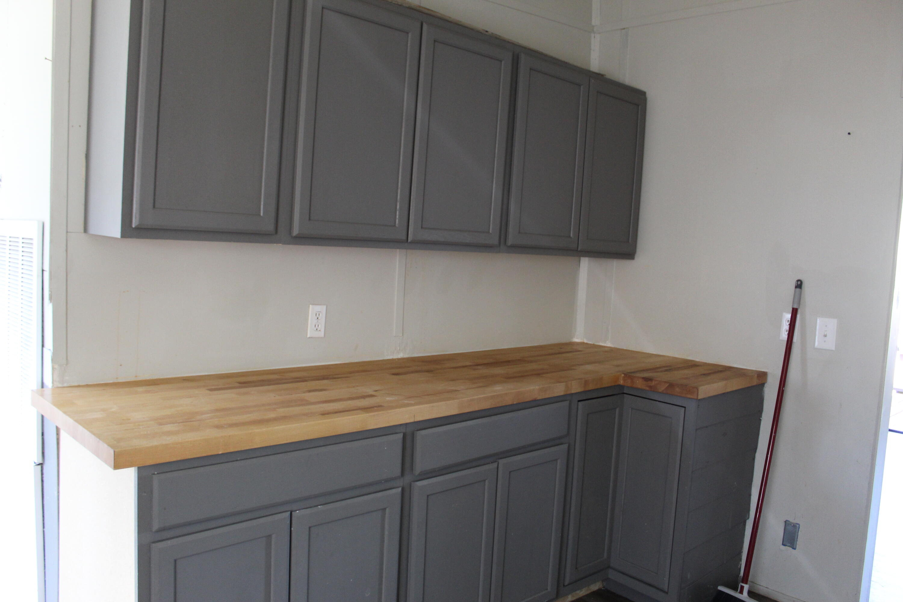119 Lynnwood Road Middlesboro, KY 40965 - Photo 15 of 15 IMG_2131