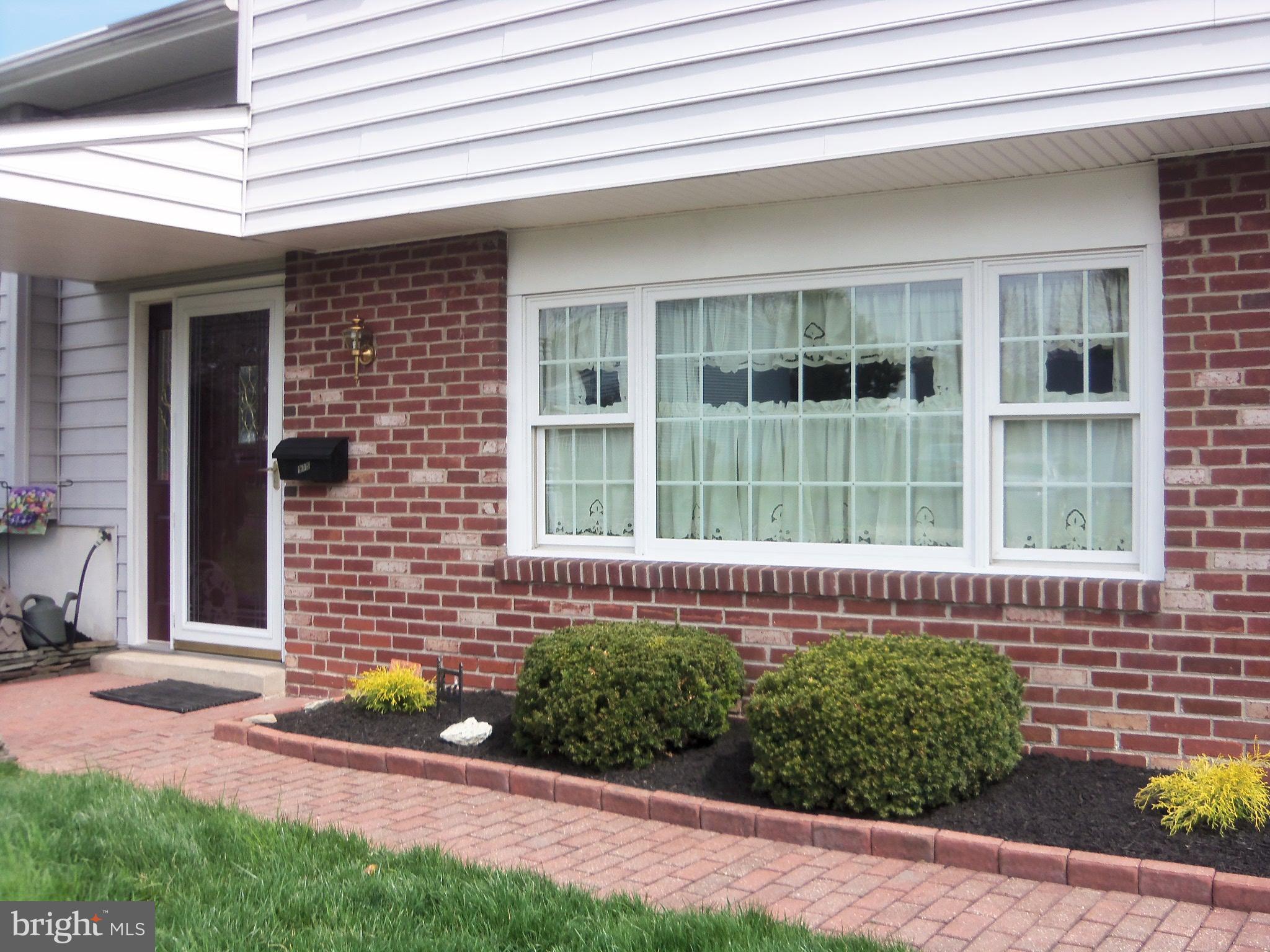 915 Phillips Road Warminster, PA 18974 - Photo 2 of 36 Walk way