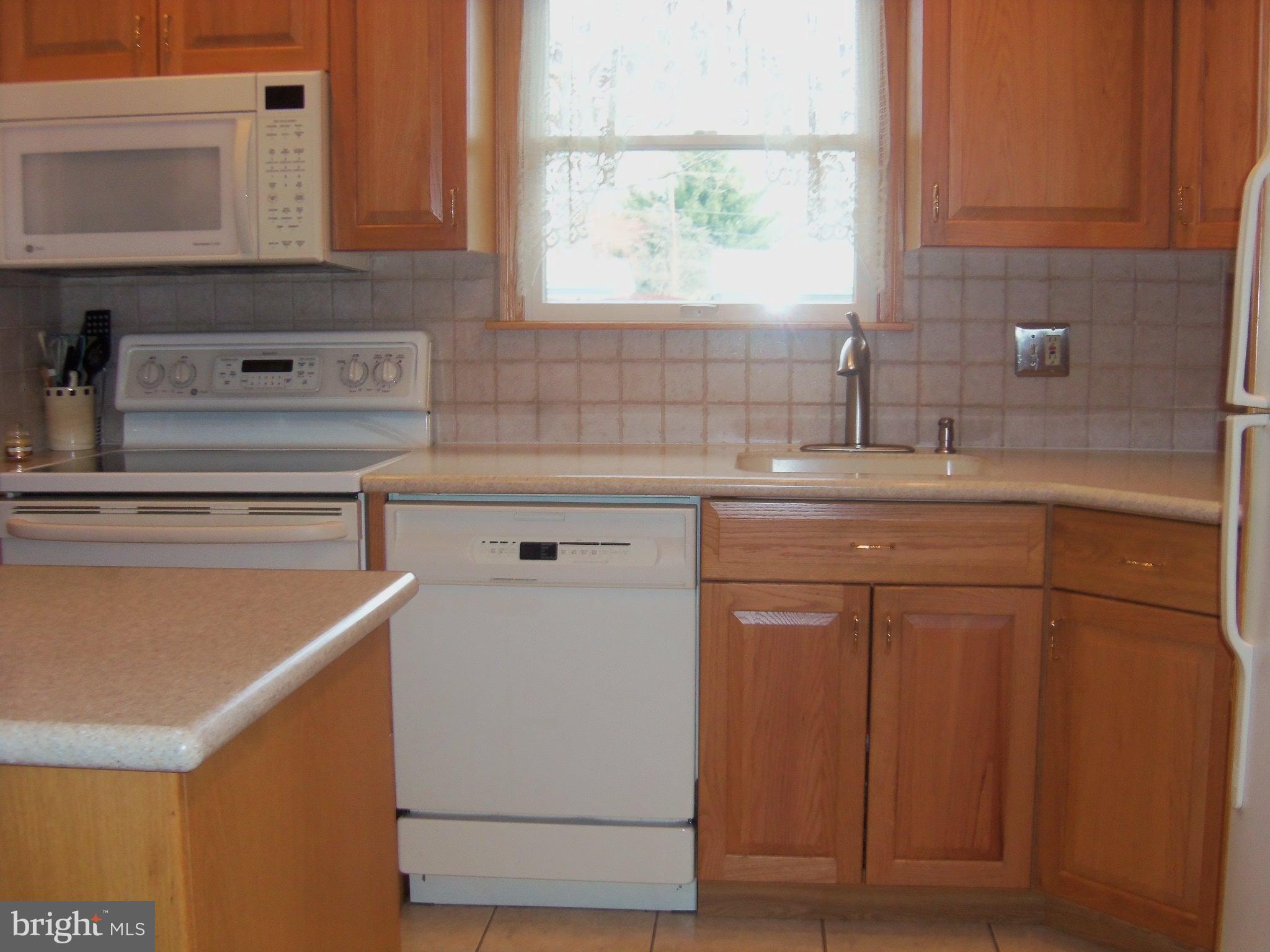 915 Phillips Road Warminster, PA 18974 - Photo 12 of 36 Gallery Image 12