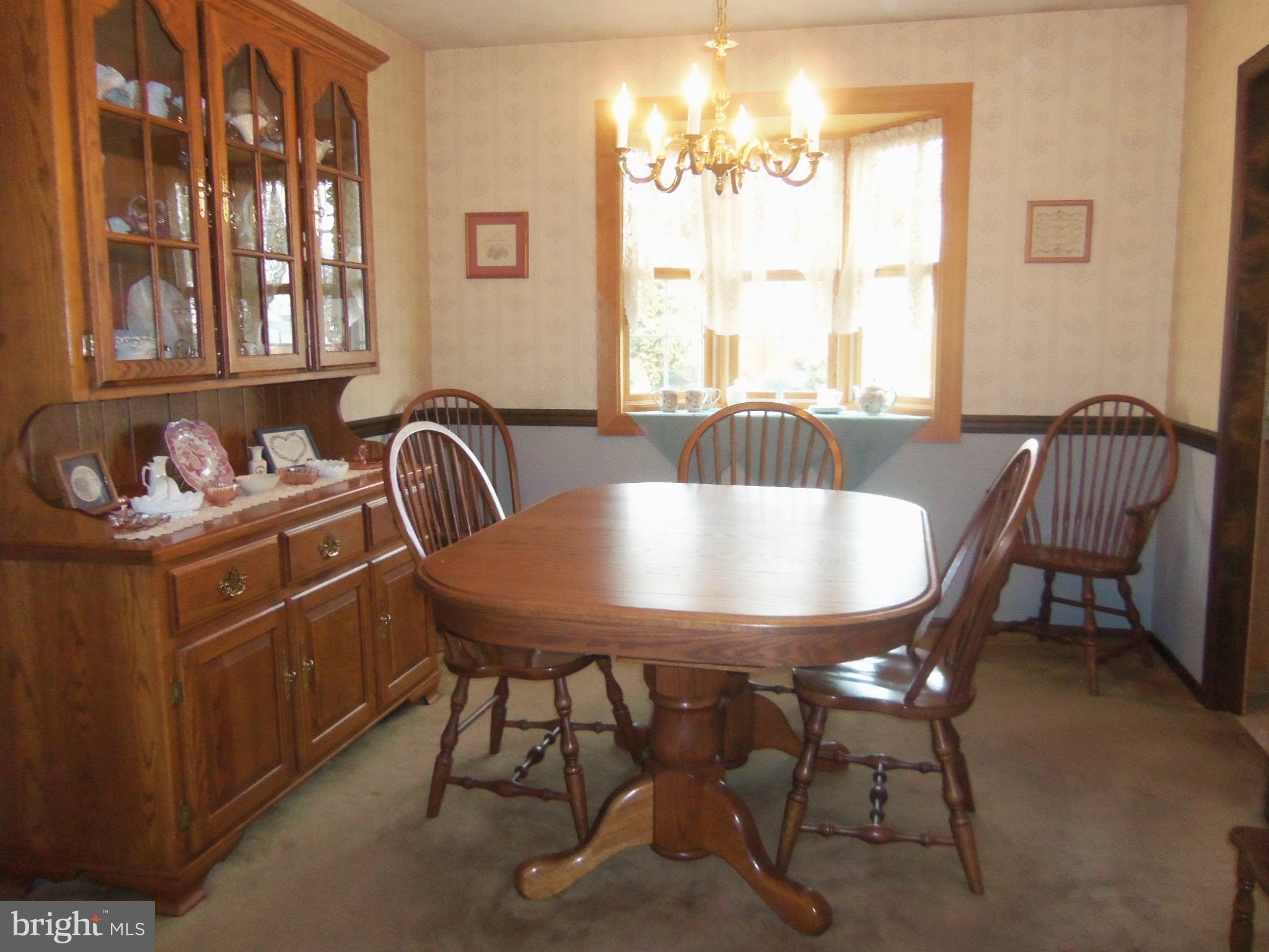 915 Phillips Road Warminster, PA 18974 - Photo 15 of 36 Dining Room