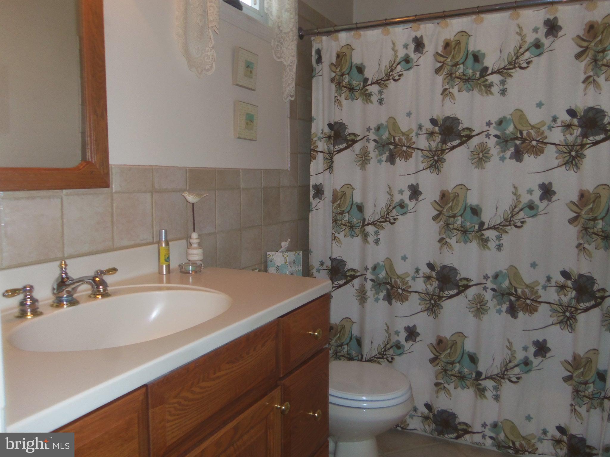 915 Phillips Road Warminster, PA 18974 - Photo 19 of 36 Full 2nd Forr Bath