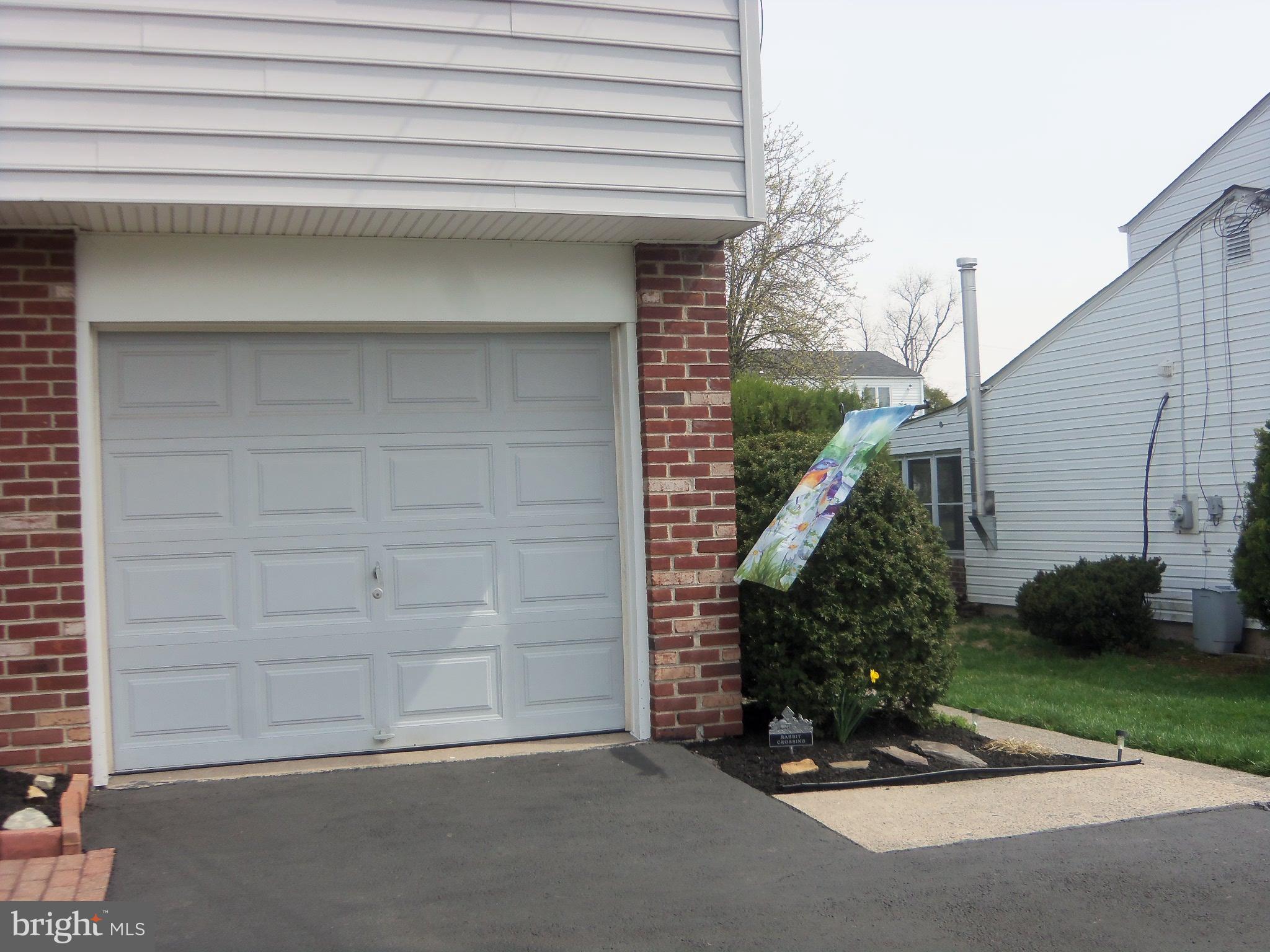 915 Phillips Road Warminster, PA 18974 - Photo 4 of 36 Attached Garage