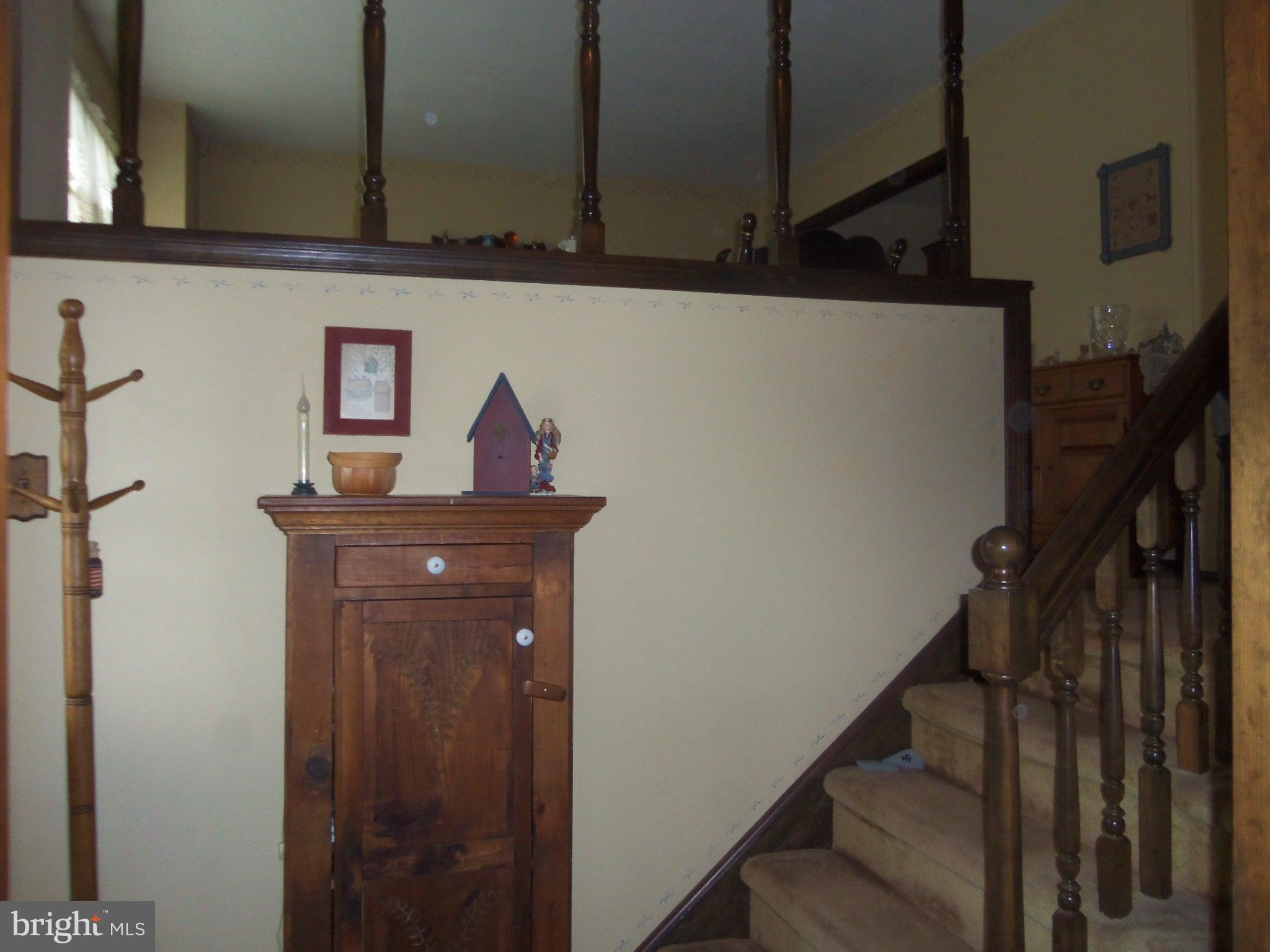 915 Phillips Road Warminster, PA 18974 - Photo 5 of 36 Main Level entry