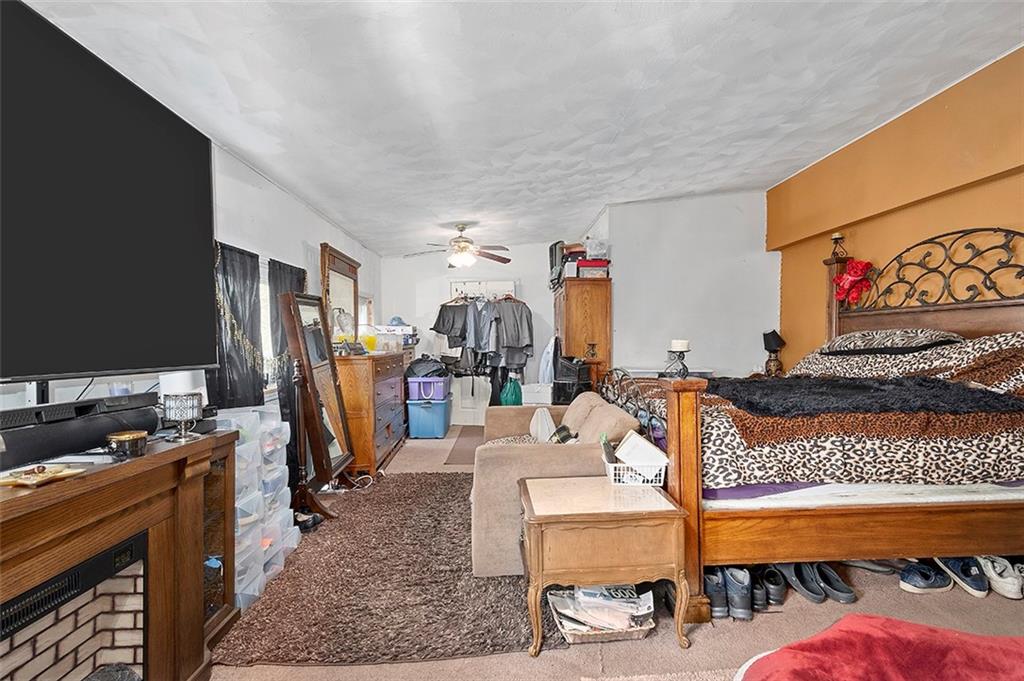 487 Grove Road Verona, PA 15147 - Photo 11 of 21 Gallery Image 11