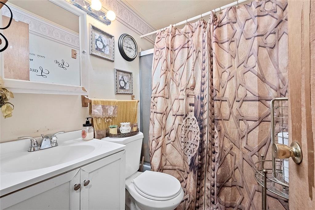 487 Grove Road Verona, PA 15147 - Photo 15 of 21 Gallery Image 15