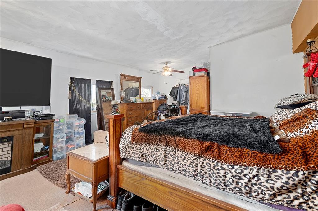 487 Grove Road Verona, PA 15147 - Photo 10 of 21 Gallery Image 10