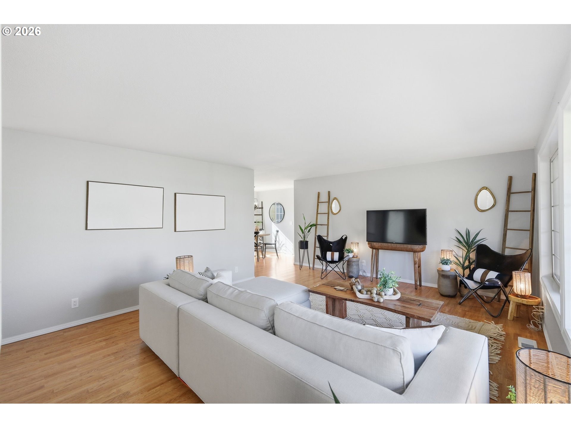 1467 South 7th Street Cottage Grove, OR 97424 - Photo 6 of 48 a living room with furniture and a flat screen tv