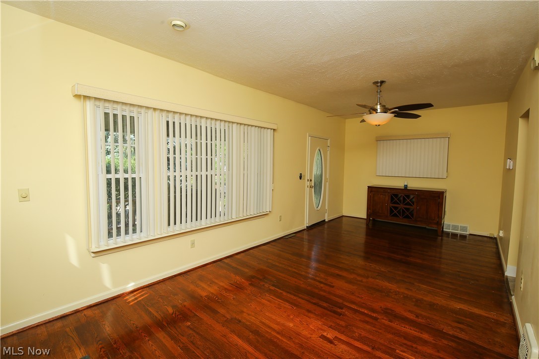 3262 Yorkshire Road Cleveland, OH 44118 - Photo 8 of 26 Gallery Image 8