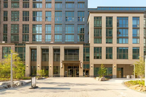 $5,820 | 2-20 Malt Drive, Unit 3106 | Long Island City